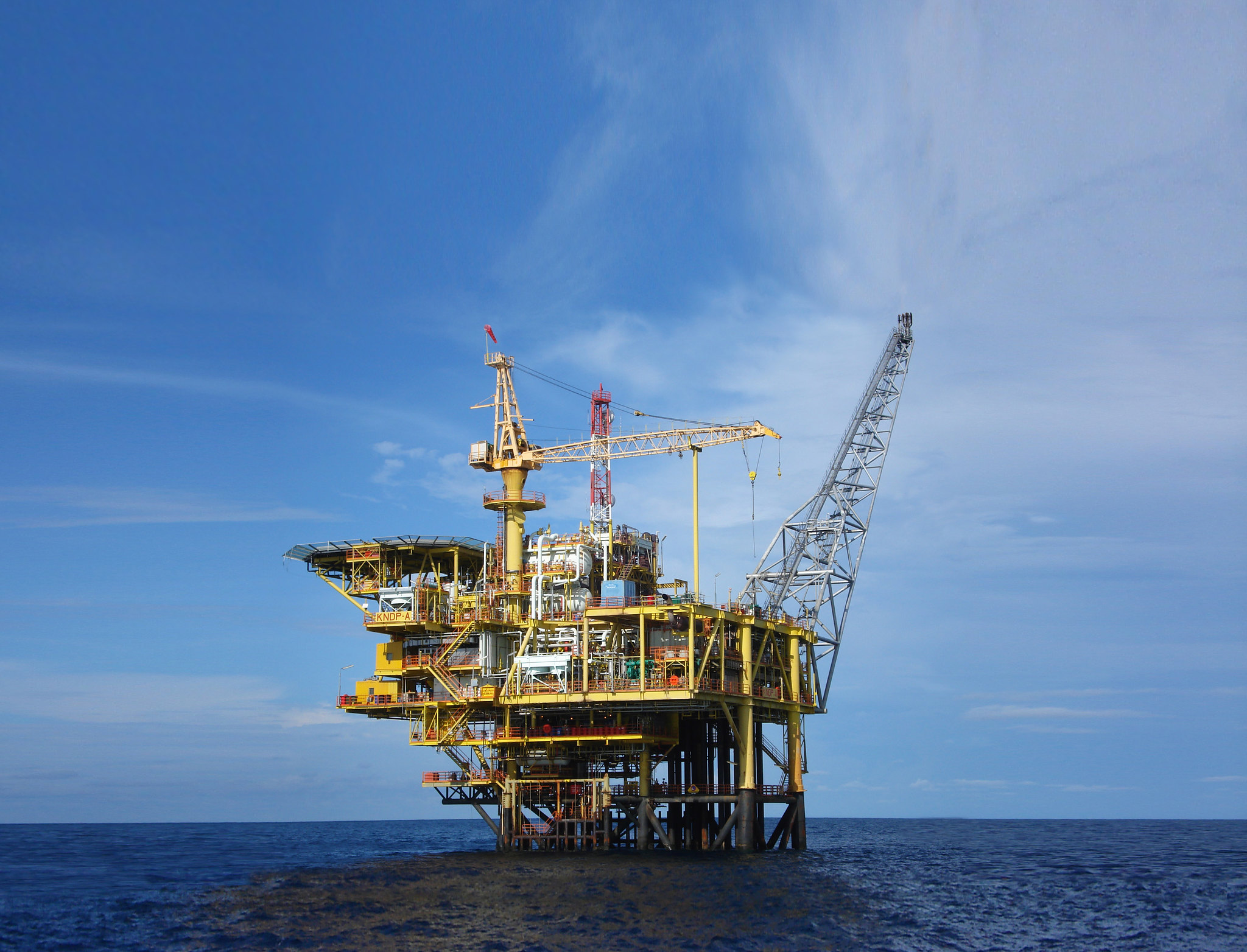 Le groupe d’hydrocarbures espagnol va créer avec son homologue britannique une coentreprise dont il détiendra 45% du capital. Il vise plus d'un milliard de dollars de synergies.